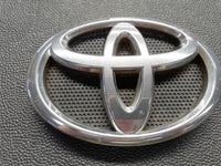 Toyota Hilux 2.4 GD-6 SRX 2018 Radiator Grille Badge
