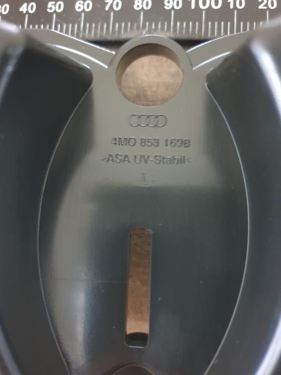 Audi Q7 Radiator Grille Badge Bracket