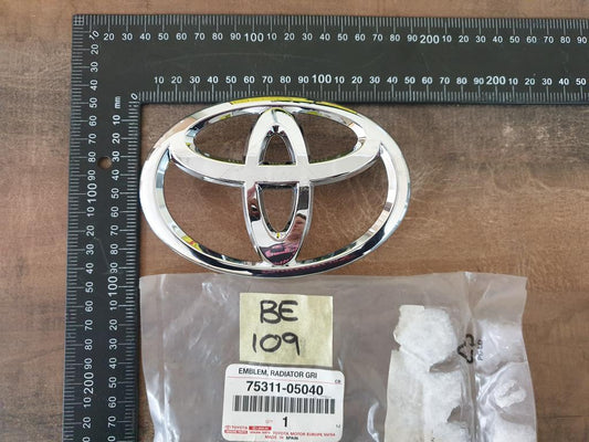 Toyota Hilux "D-4D" - Door Badge