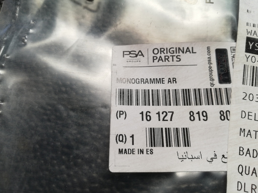 Original New Peugeot 108 Hatchback 2021 Tailgate Peugeot Emblem + "PEUGEOT"