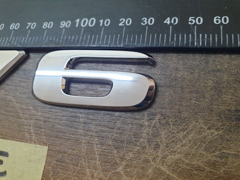 Original Used Mercedes-Benz X-Class W470 Fender 'V6' Badge