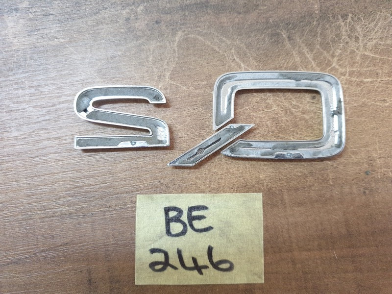 Original Used Audi Q2 Boot Lid 'Q2' Badge