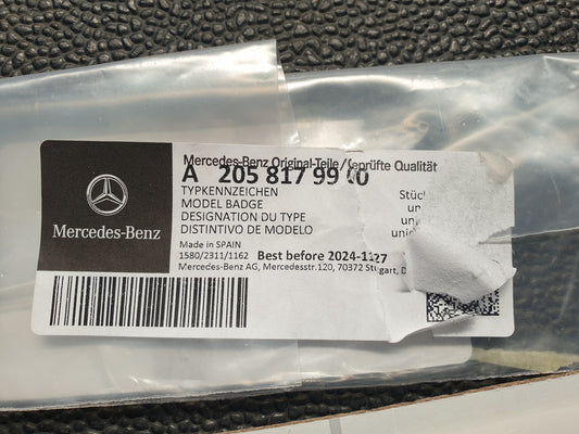 Mercedes-Benz CLS "4MATIC" Badge