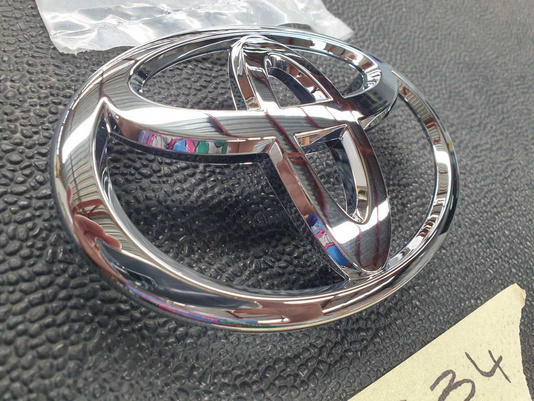 Toyota Corolla Quest Radiator Grille Badge