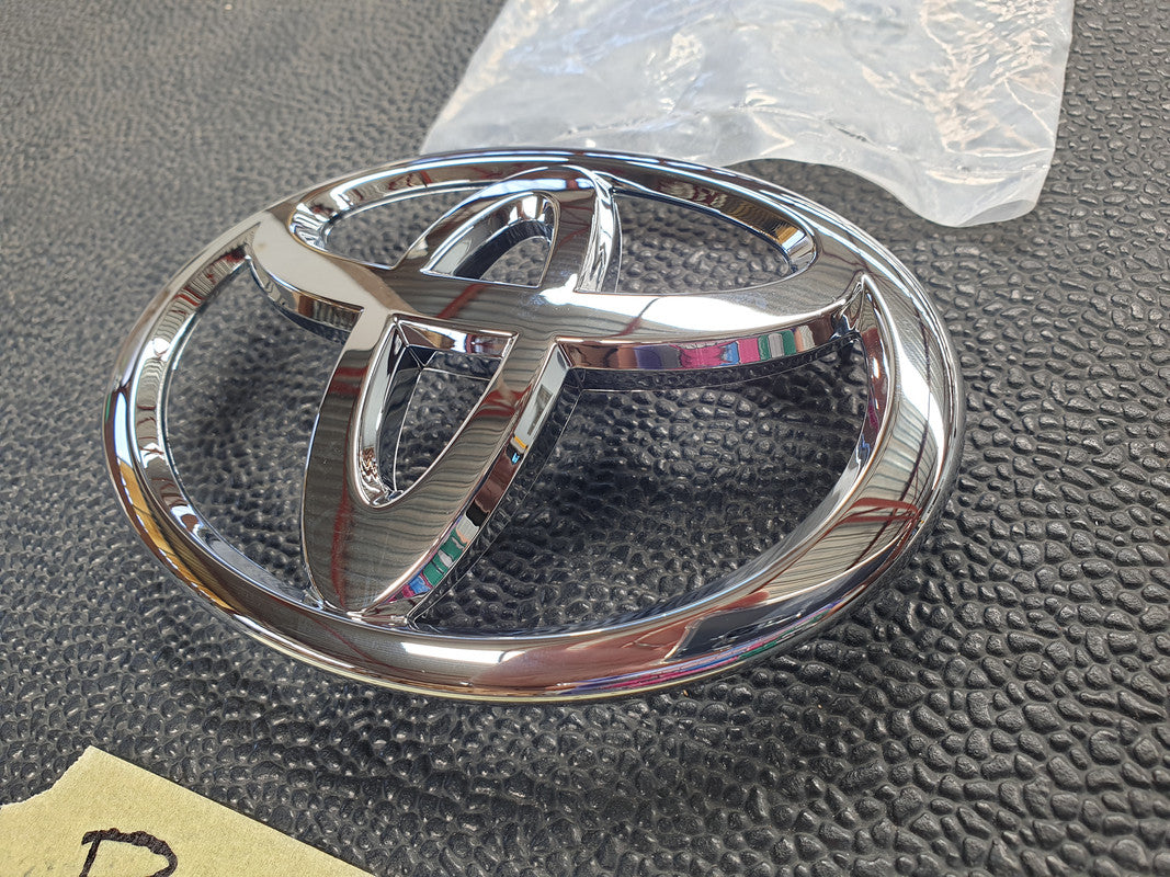 Toyota Corolla Quest Radiator Grille Badge