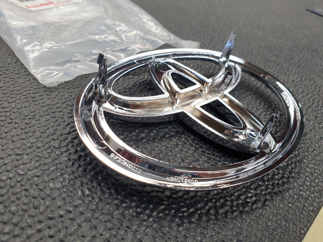 Toyota Corolla Quest Radiator Grille Badge
