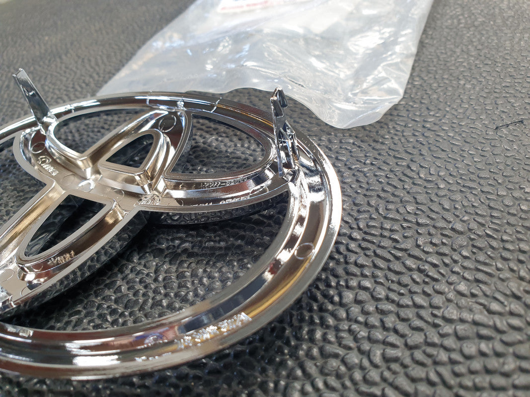 Toyota Corolla Quest Radiator Grille Badge