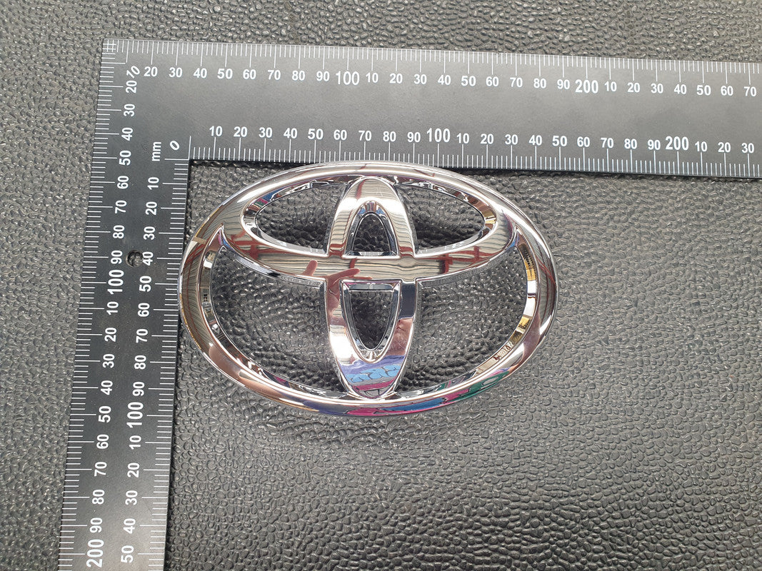 Toyota Corolla Quest Radiator Grille Badge