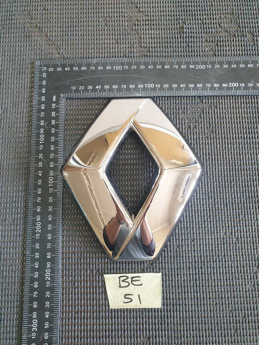 Renault Clio Renault Logo - Radiator Grille Badge