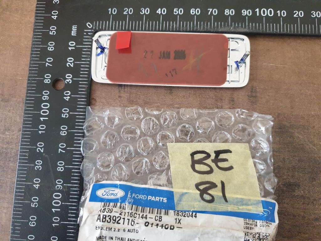 Ford Ranger T6 MK3 "2.2 6AUTO" - Front Fender Badge