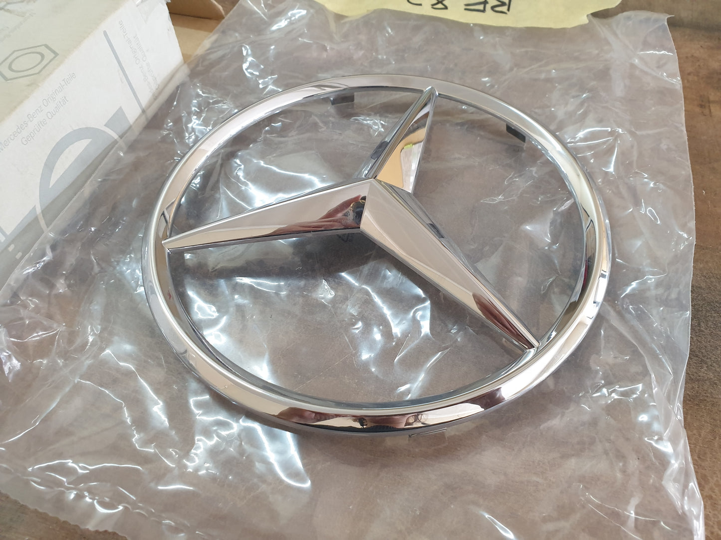 Original New Mercedes-Benz C-Class W205 Mercedes Star - Radiator Grille Badge