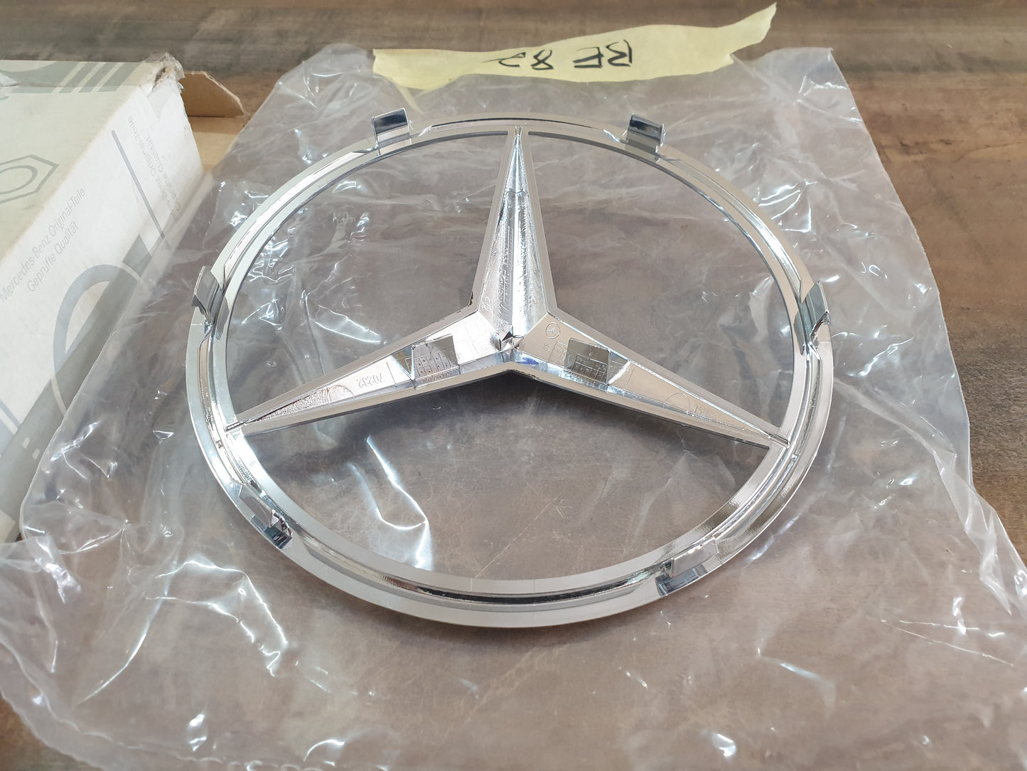 Original New Mercedes-Benz C-Class W205 Mercedes Star - Radiator Grille Badge