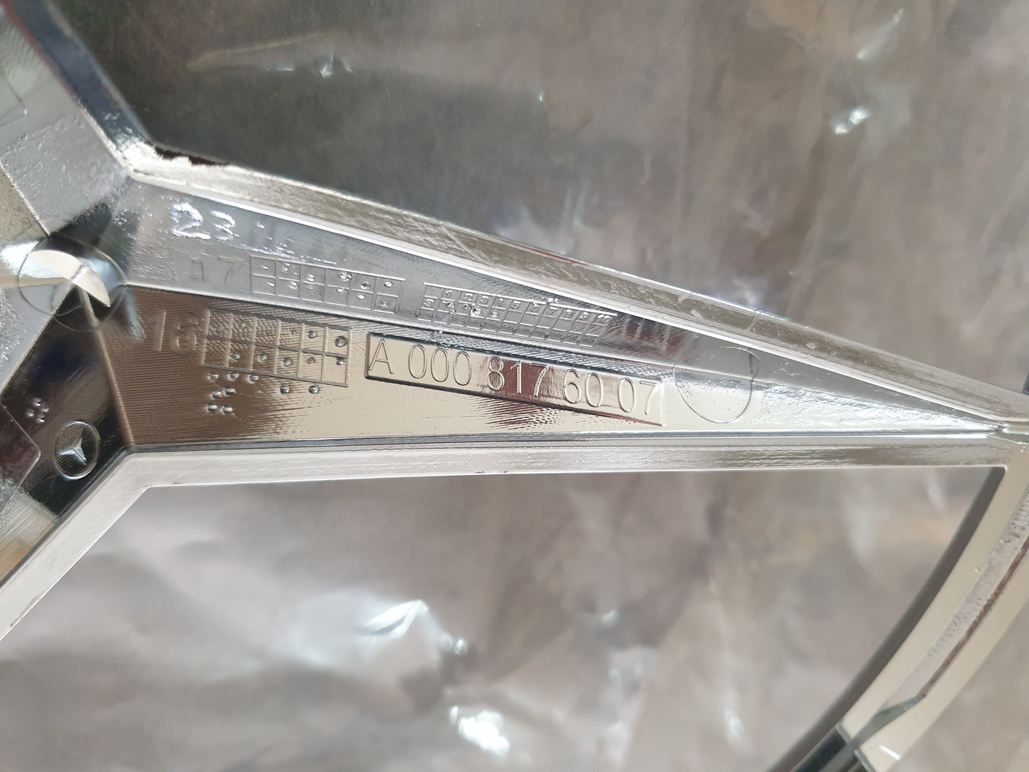Original New Mercedes-Benz C-Class W205 Mercedes Star - Radiator Grille Badge
