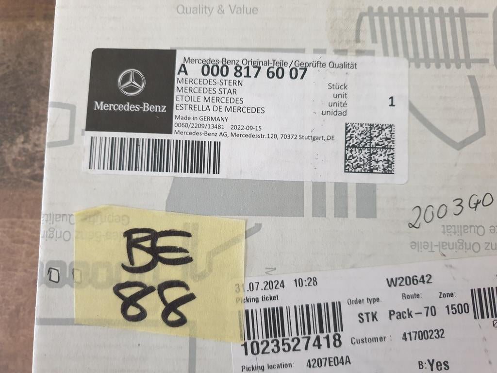 Mercedes-Benz C-Class W205 Mercedes Star - Radiator Grille Badge