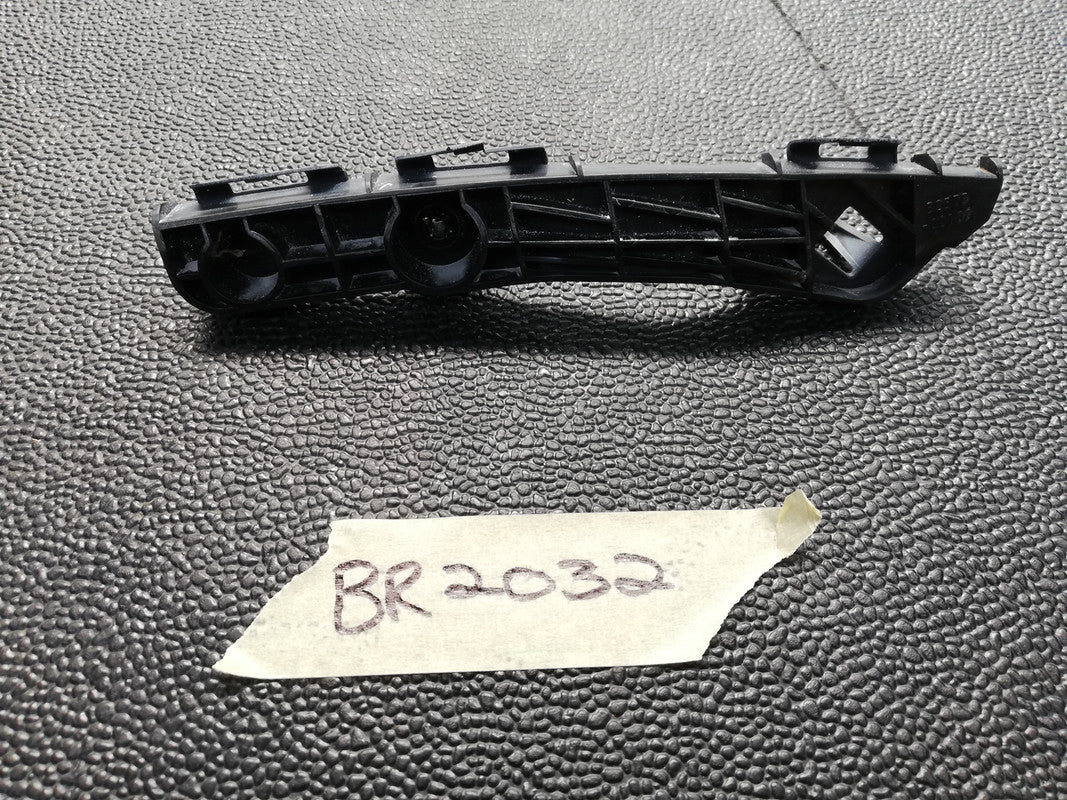 Original Used Toyota Etios Sprint, Mount 2017 Right Rear Upper Bumper Support Bracket
