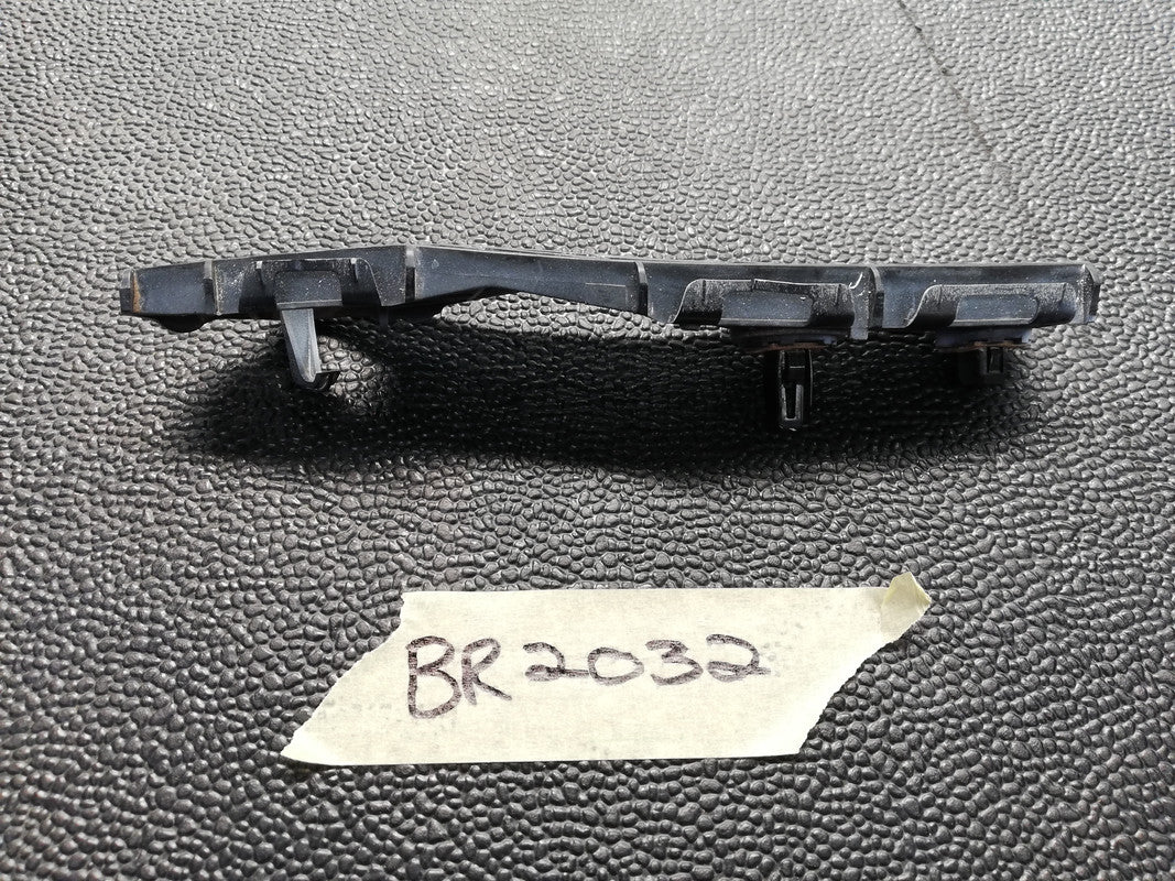 Original Used Toyota Etios Sprint, Mount 2017 Right Rear Upper Bumper Support Bracket