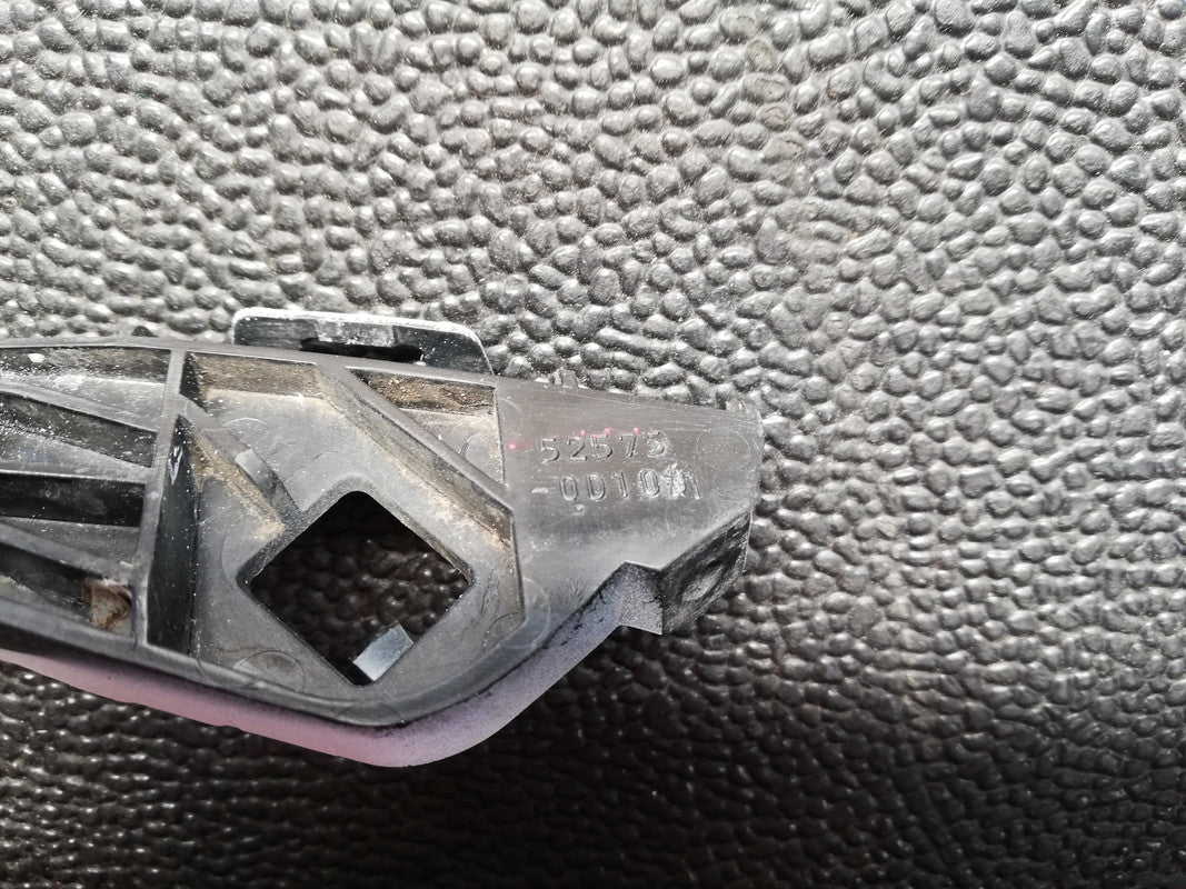 Original Used Toyota Etios Sprint, Mount 2017 Right Rear Upper Bumper Support Bracket