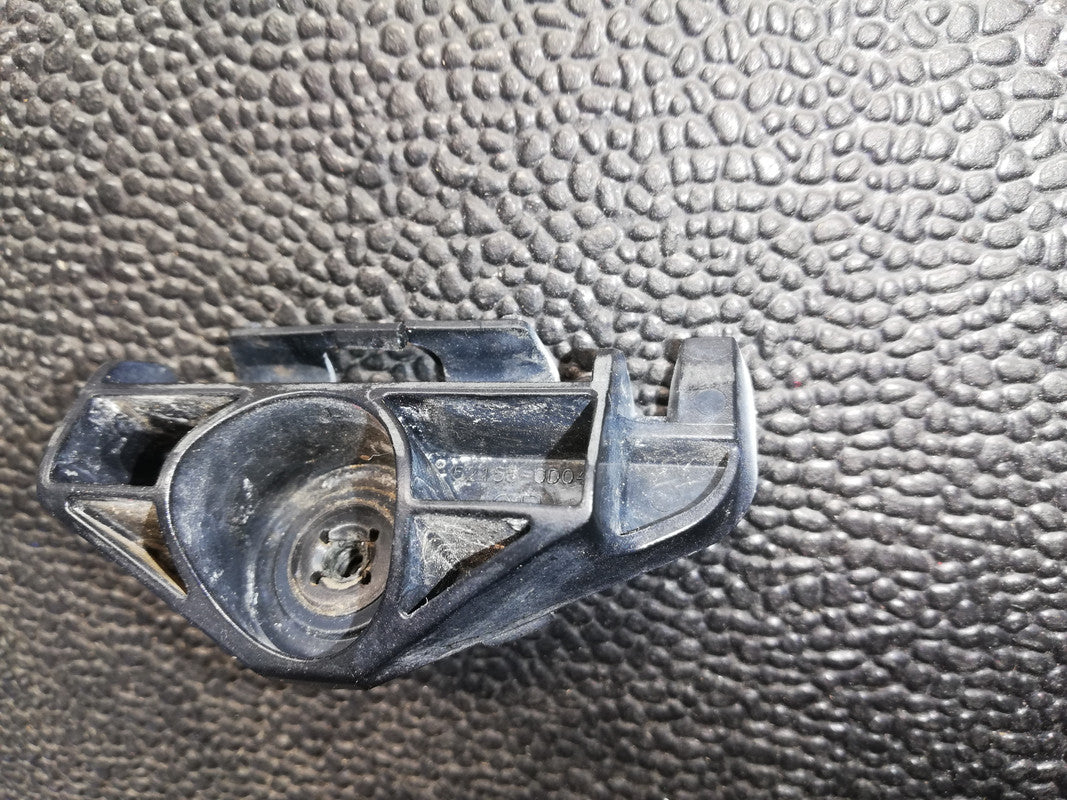 Original Used Toyota Etios Sprint, Mount 2017 Right Rear Bumper Support Bracket