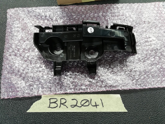 Ford Ranger XLT 2024 Left Front Fender Bracket