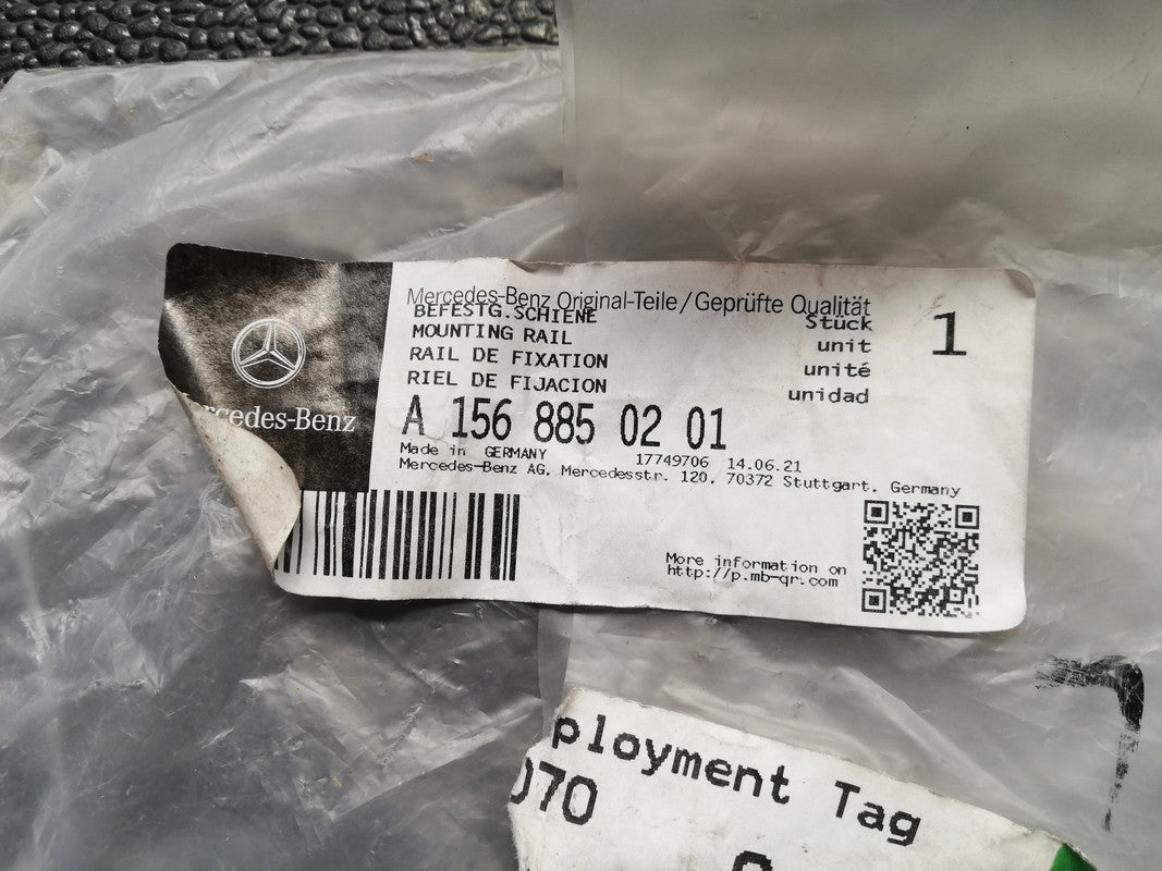 Mercedes-Benz GLA W156, 200 Hatch 2020 Right Front Bumper Bracket