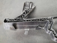 Mercedes-Benz C-Class W204, C180 - C63 AMG 2010 Right Front Bumper Bracket