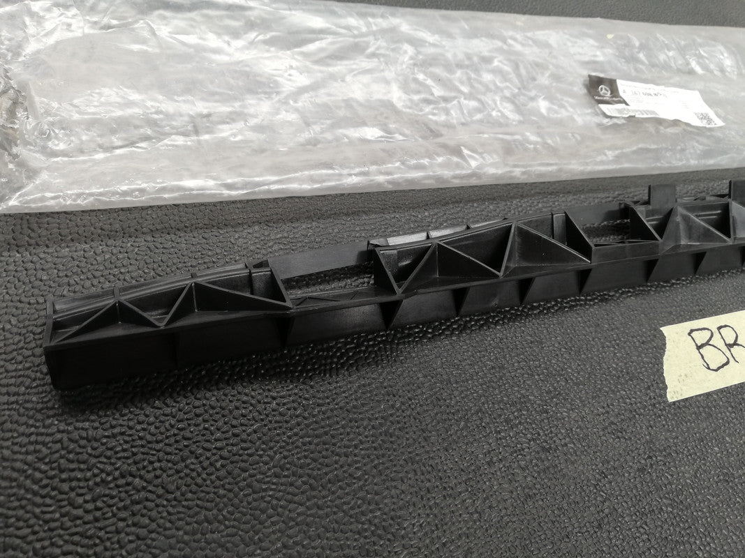 Mercedes-Benz GLE W167, GLS350 - GLS63 2021 Left Side Sill Cover Bracket