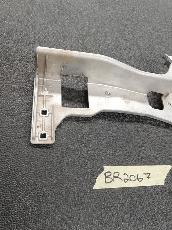 Mercedes-Benz GLE W167, AMG, GLS83 2023 Left Front Upper Slam Tray Panel Bracket