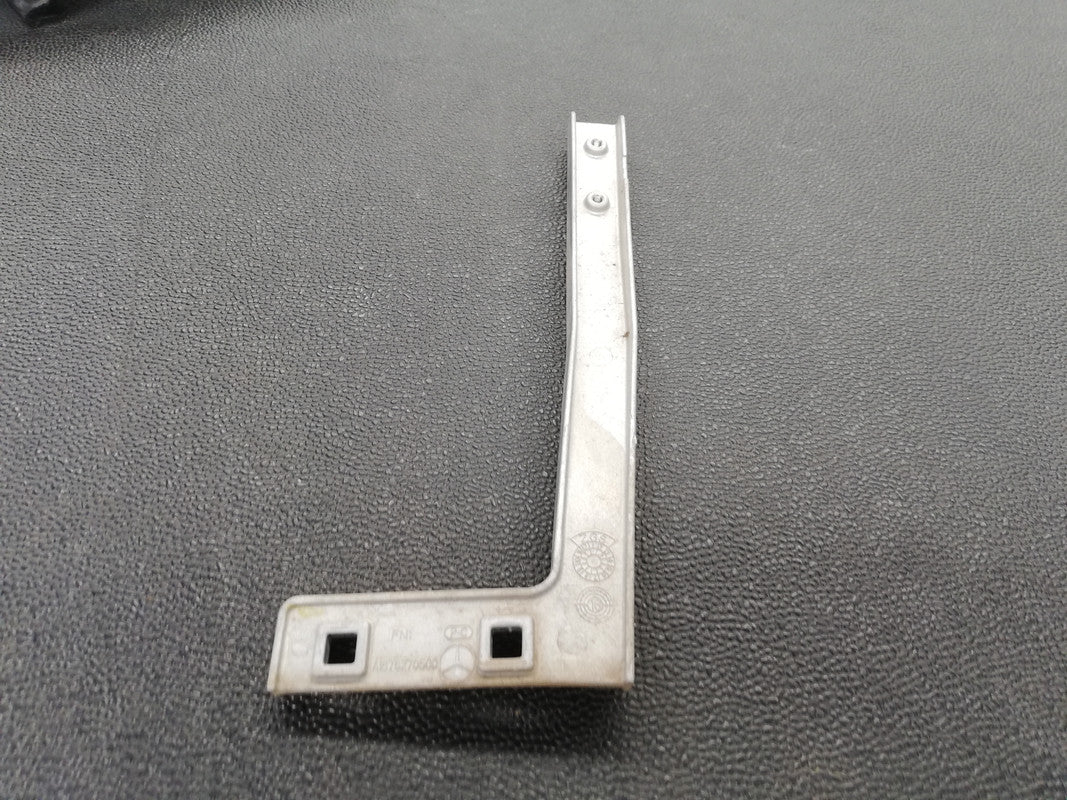 Mercedes-Benz GLE W167, AMG, GLS83 2023 Left Front Valance Lower Bracket Mount