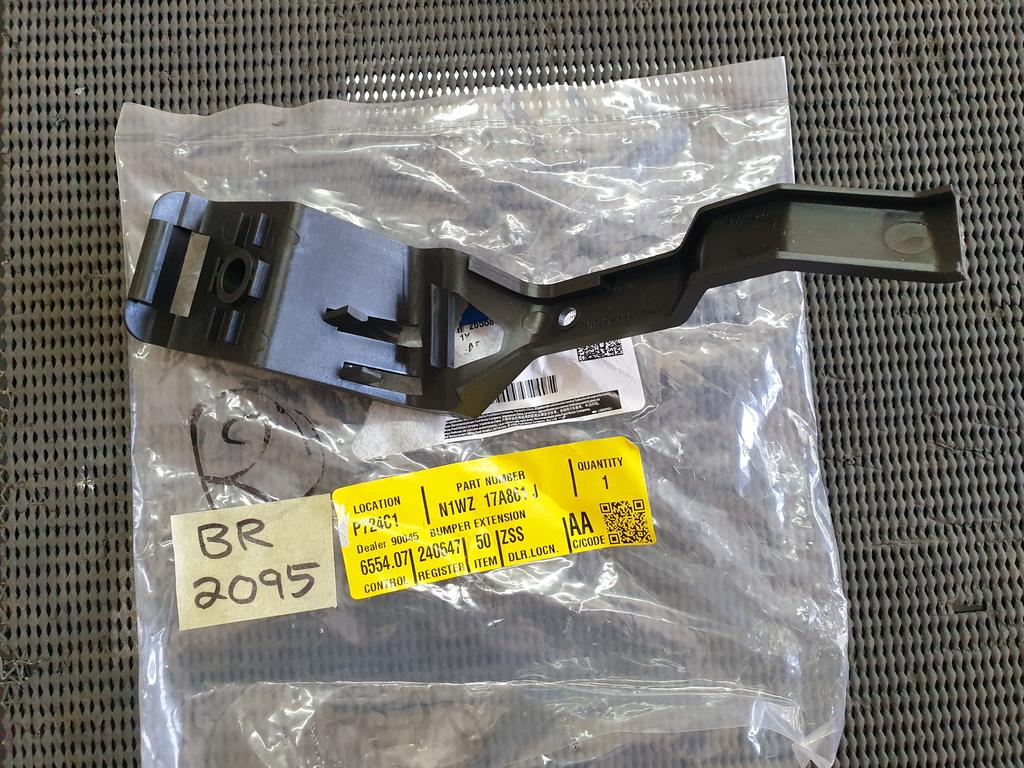 Ford Ranger T9 Right Front Bumper Filler