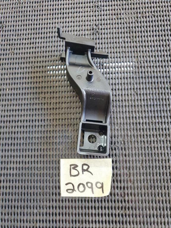 Mercedes-Benz CLS Coupe W218 Left Rear Bumper Bracket