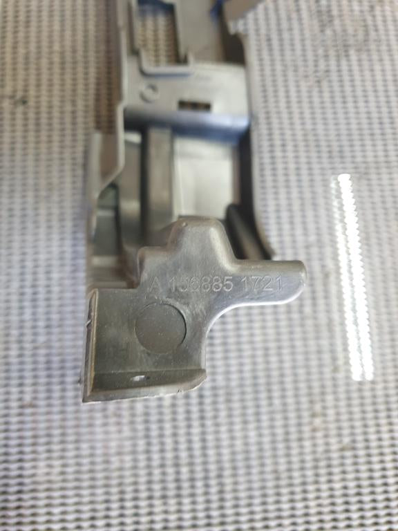 Mercedes-Benz GLA W156 Left Front Bumper Bracket