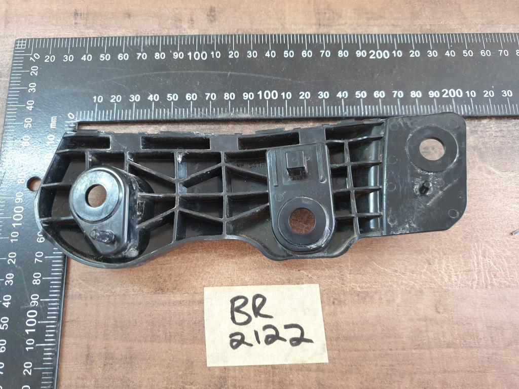 Mazda CX-5 Right Front Bumper Bracket