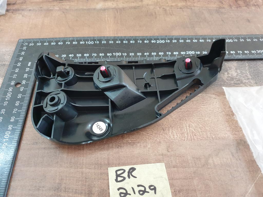 Toyota Hilux Right Front Bumper Bracket