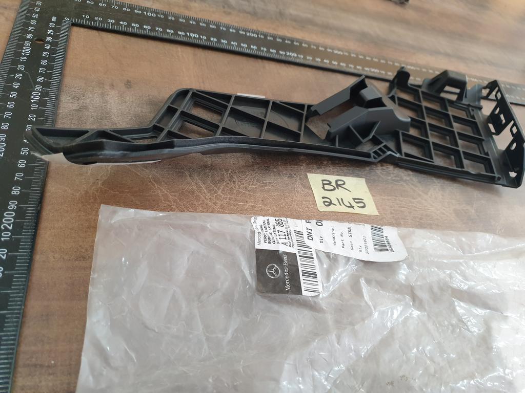 Mercedes-Benz CLA W117 Left Front Bumper Inner Bracket