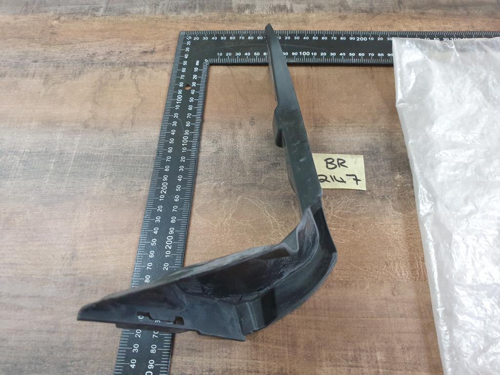 Mercedes-Benz C-Class W205 Left Front Lower Bumper Bracket