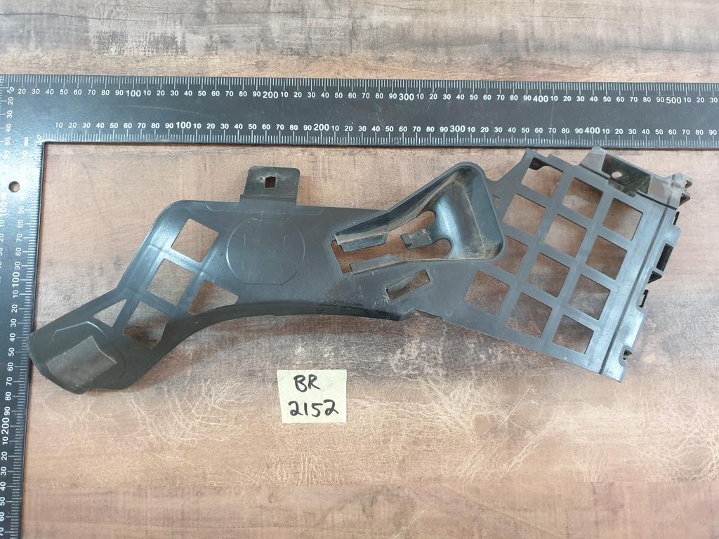 Mercedes-Benz CLA W117 Right Front Bumper Inner Bracket
