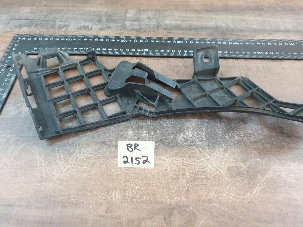 Mercedes-Benz CLA W117 Right Front Bumper Inner Bracket