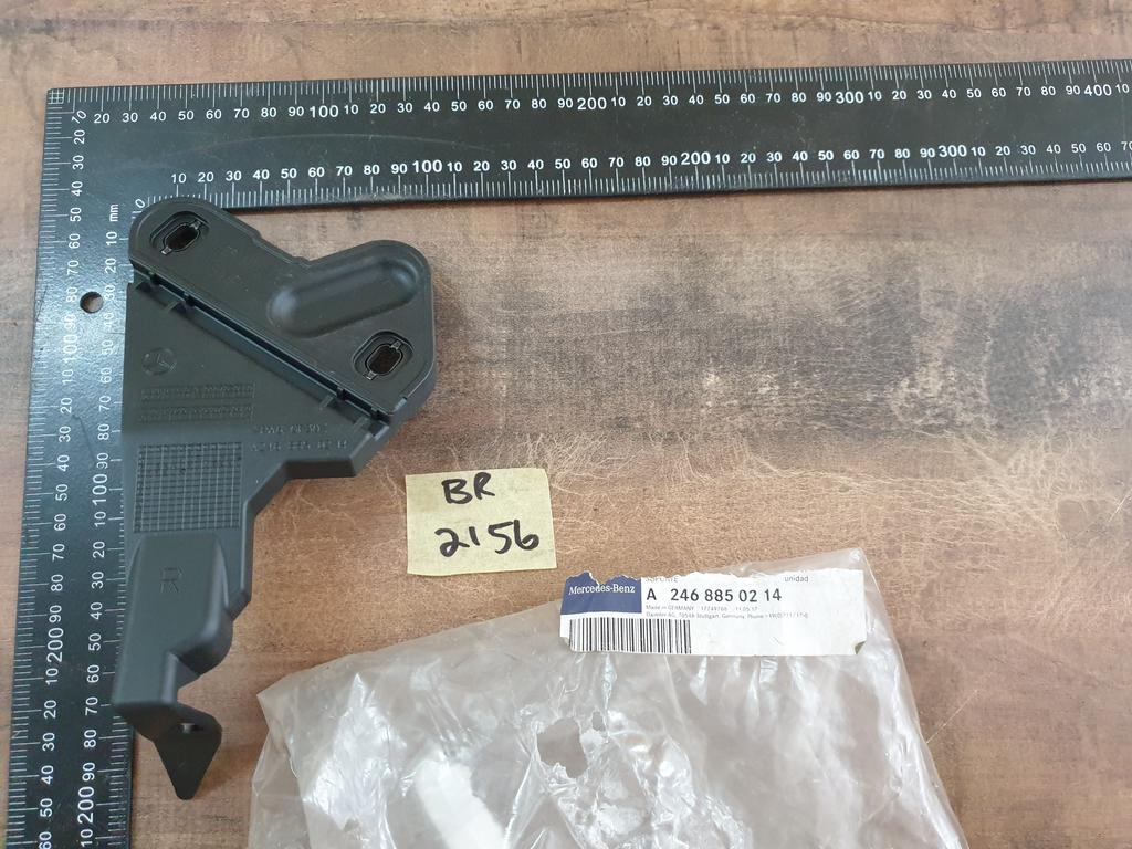 Mercedes-Benz B-Class W246 Right Rear Exhaust Tip Bracket