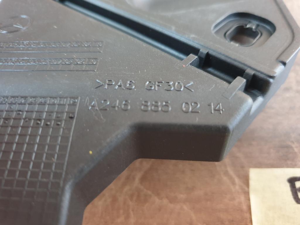 Mercedes-Benz B-Class W246 Right Rear Exhaust Tip Bracket