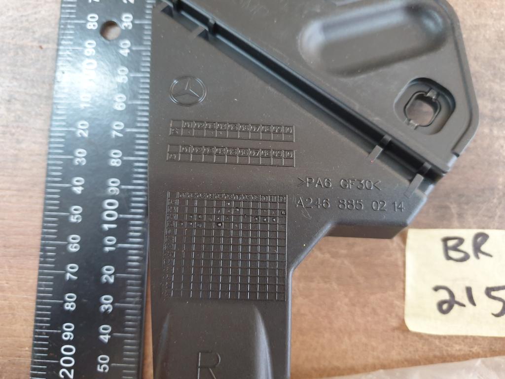 Mercedes-Benz B-Class W246 Right Rear Exhaust Tip Bracket