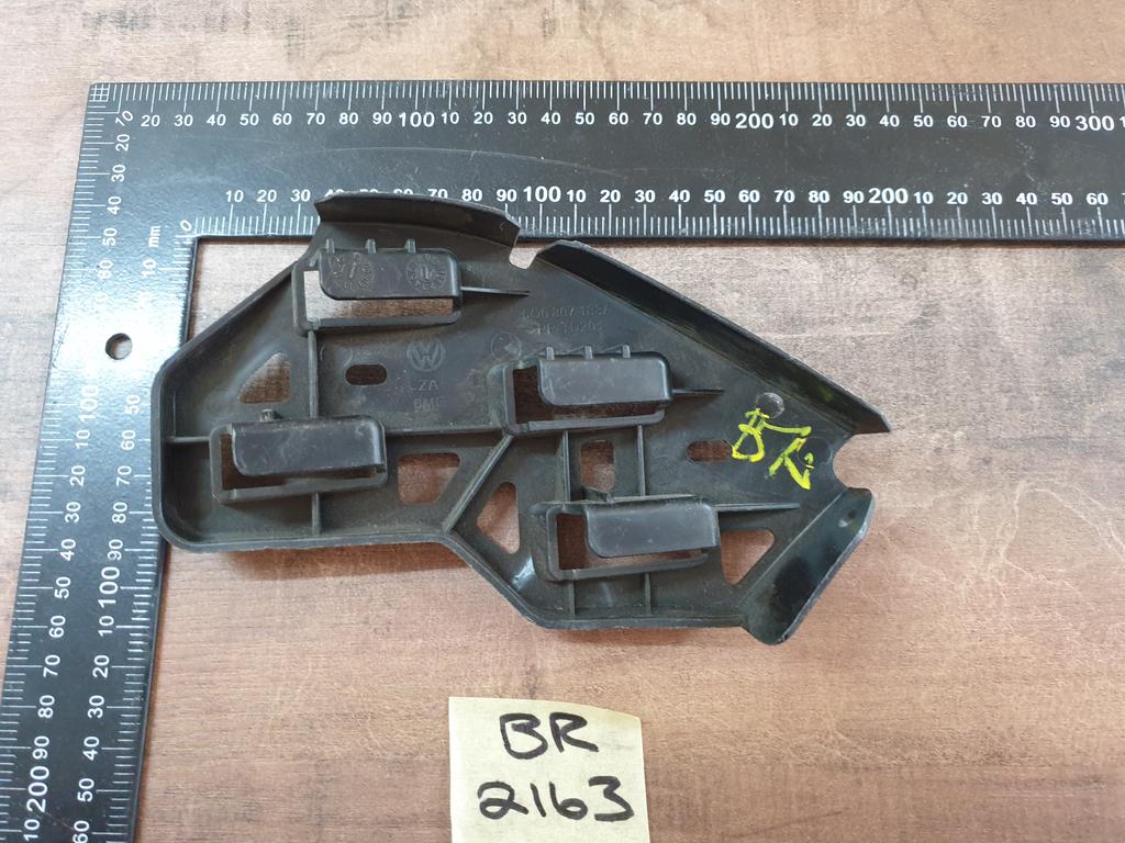 Volkswagen Polo Left Front Bumper Bracket