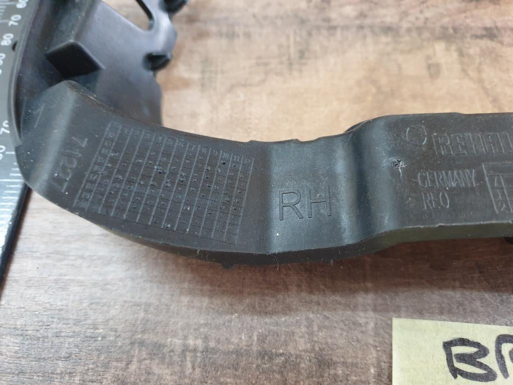 Audi A3 Right Front Bumper Bracket