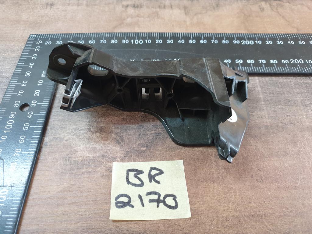 Volkswagen Polo Left Front Outer Bumper Bracket