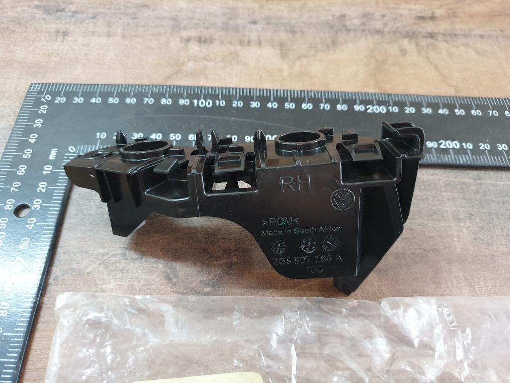 Volkswagen Polo Right Front Outer Bumper Bracket