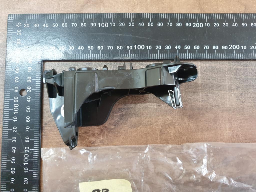 Volkswagen Polo Right Front Outer Bumper Bracket