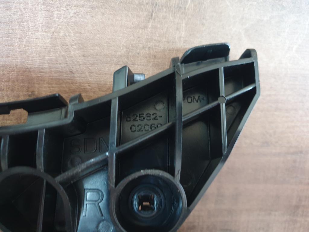 Toyota Land Cruiser 2009 Right Rear Bumper Bracket