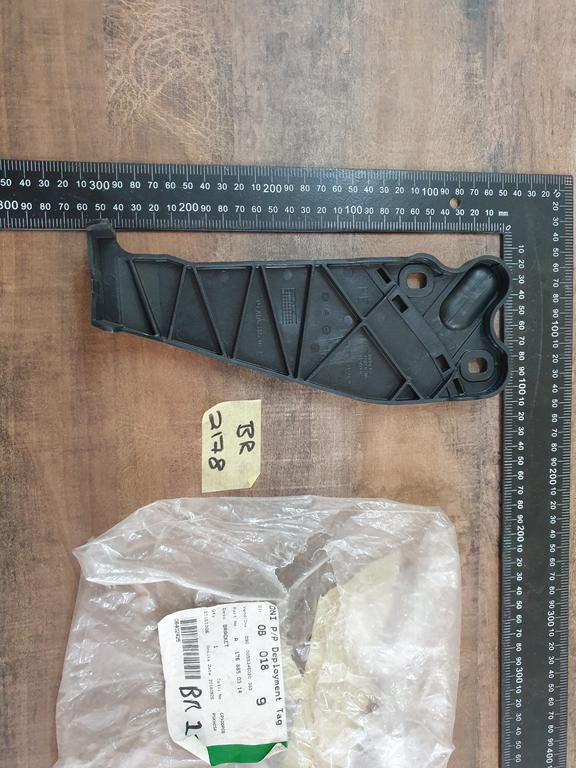 Mercedes-Benz A-Class W176 Right Rear Bumper Bracket