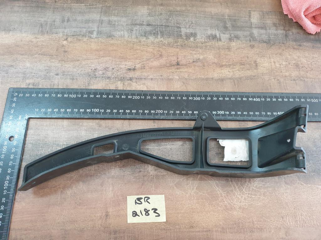 Mercedes-Benz CLA W117 Left Front Bumper Bracket