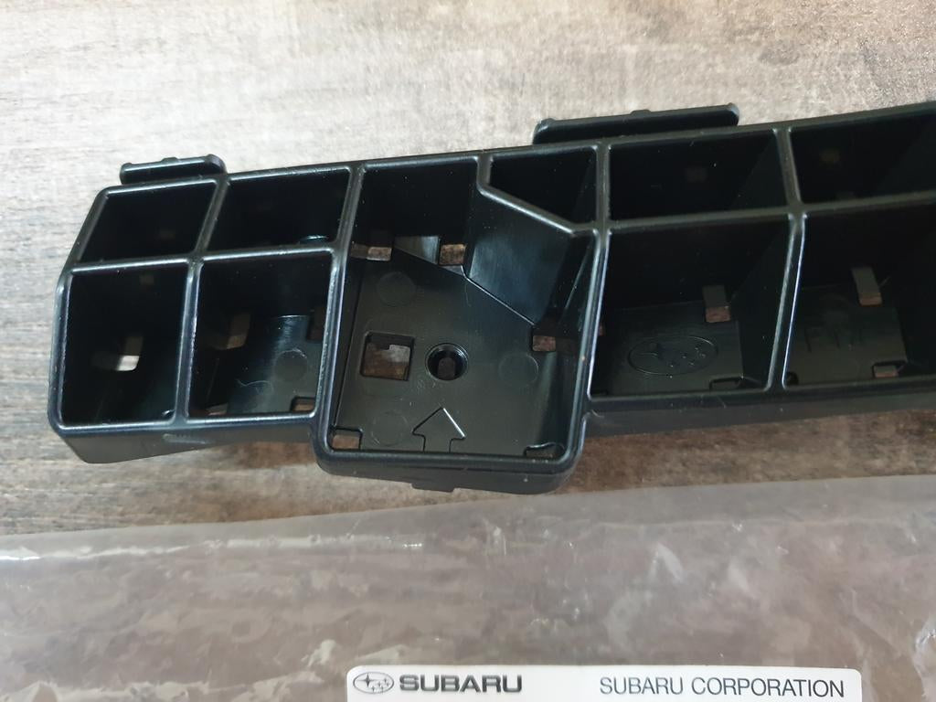 Original New Subaru Forester Left Front Bumper Inner Bracket