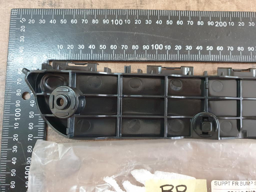 Toyota Fortuner Right Front Bumper Bracket
